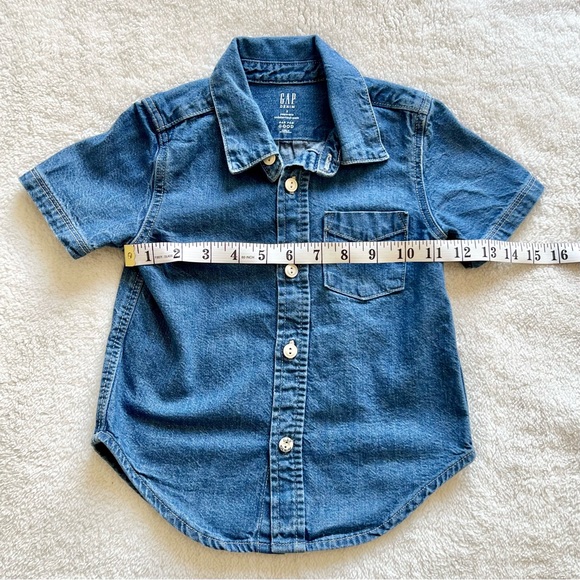 2 for $10/Gap Short Sleeve Denim Button-Up Shirt - Picture 5 of 8